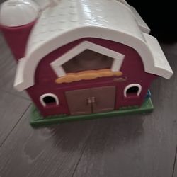 Farm Barn Toy