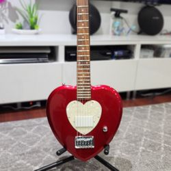 Daisy Rock Heartbreaker Electric Guitar