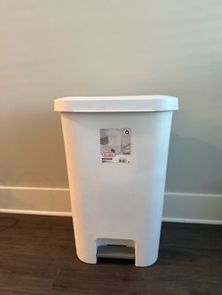 Trash can