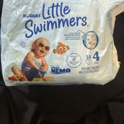 Size 4 Huggies Swim Diapers 