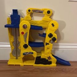 Toy Tonka, Chuck Friends Talks 13x12