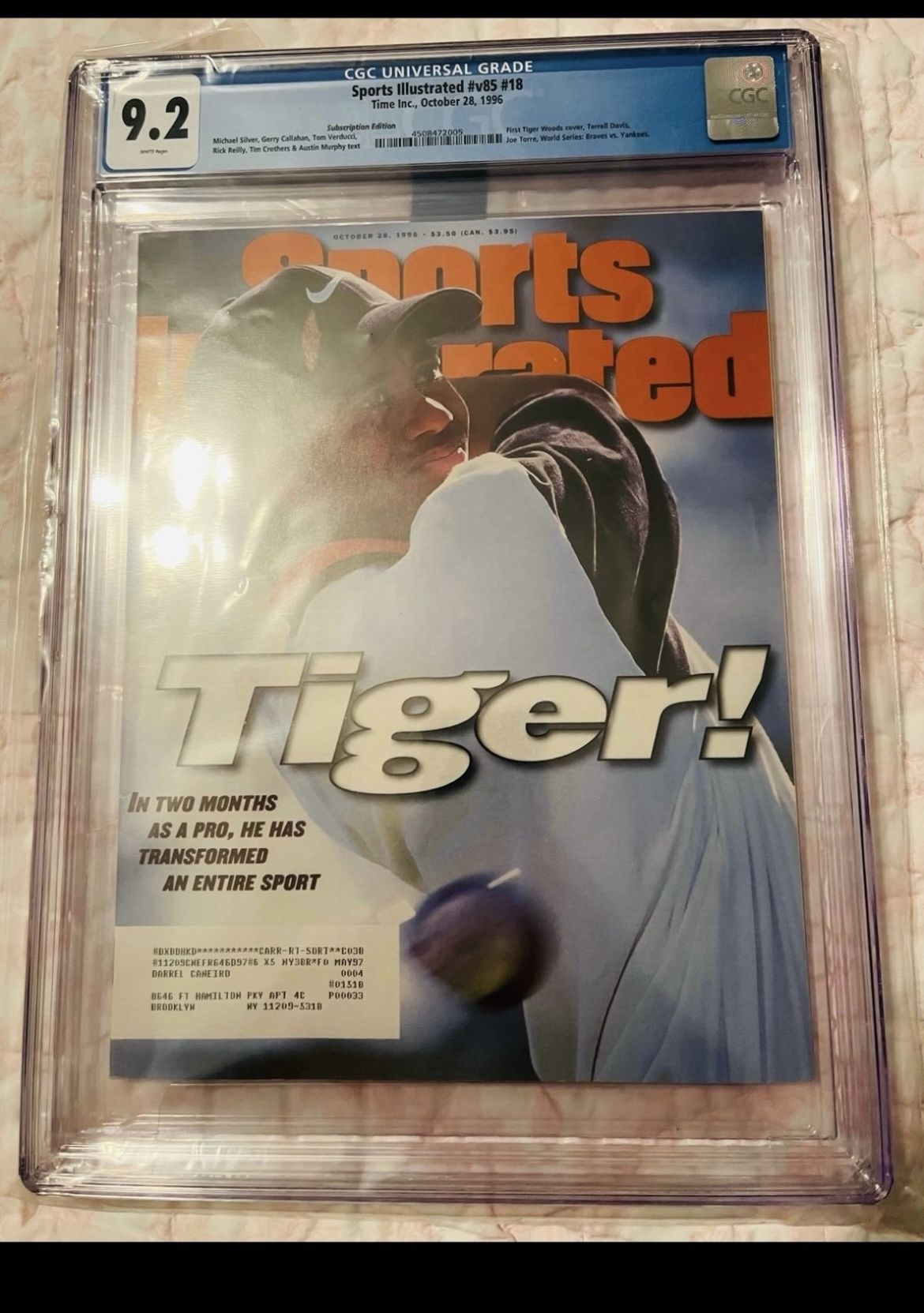 9.2 Graded Tiger Woods Sports Illustrated Magazine