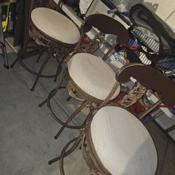 3 Bar Stools