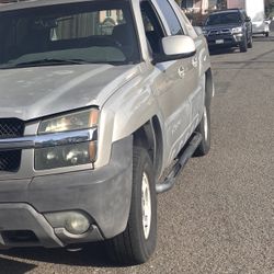 2004 Chevy Avalanche 