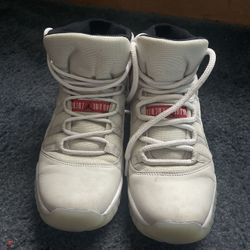 Nike Air Jordan 11 Retro GS PLATINUM TINT 
