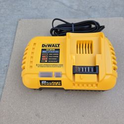 Dewalt 20v Fast Charger Brand New