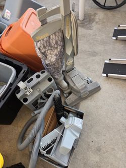 Kirby Vacuum With Accessories