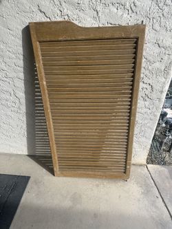 Swinging Bar Door 
