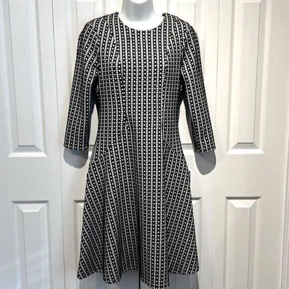 Calvin Klein Black/White 3/4 Sleeve Fit Flare Dress Size 4