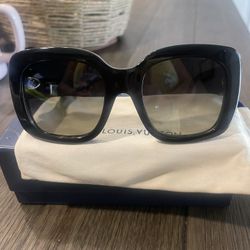 Authentic Louis Vuitton Sunglasses 