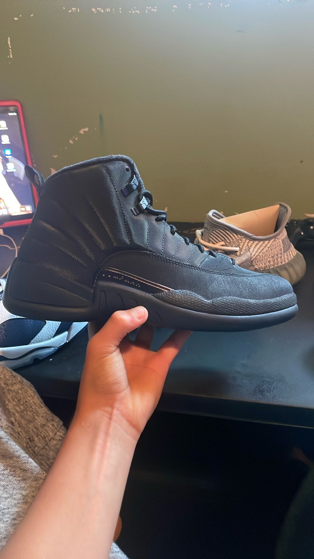 Jordan 12s winterized size 9 1/2