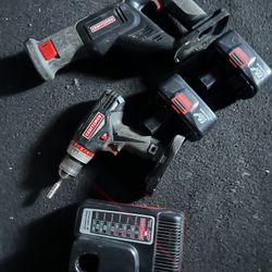 Kit De Soso,y Taladro Con 2 Baterias Y Cargador Es Husado Pero Trabaja Bien Es Craftsman,Caladito Antes Que Lo Compre 