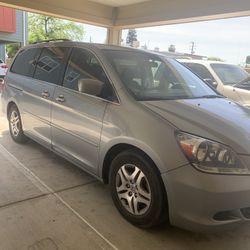 Azul Honda Odyssey