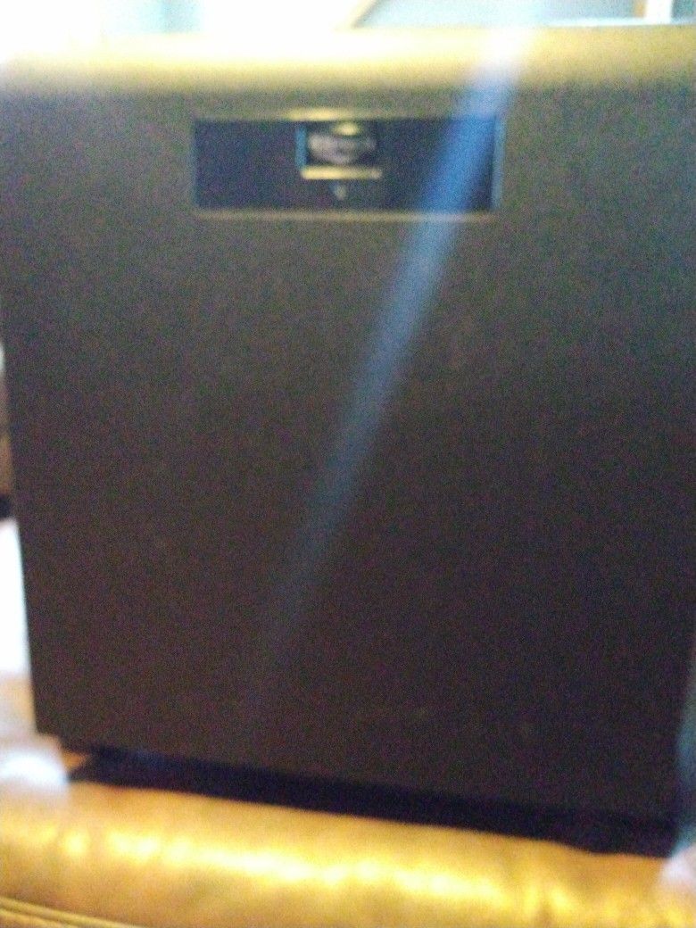 KLIPSCH POWERED SUBWOOFER  350 WATT