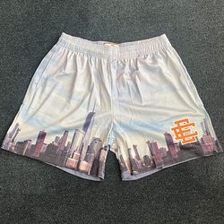 ERIC EMANUEL "SKYLINE" (NEW W PACKAGING) Size L