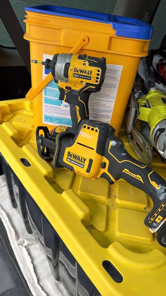 Endo caladora and drills used and in perfect condition at very good price