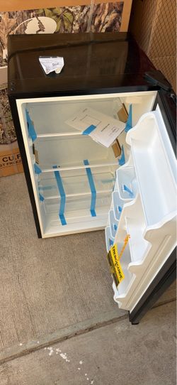 Mini fridge