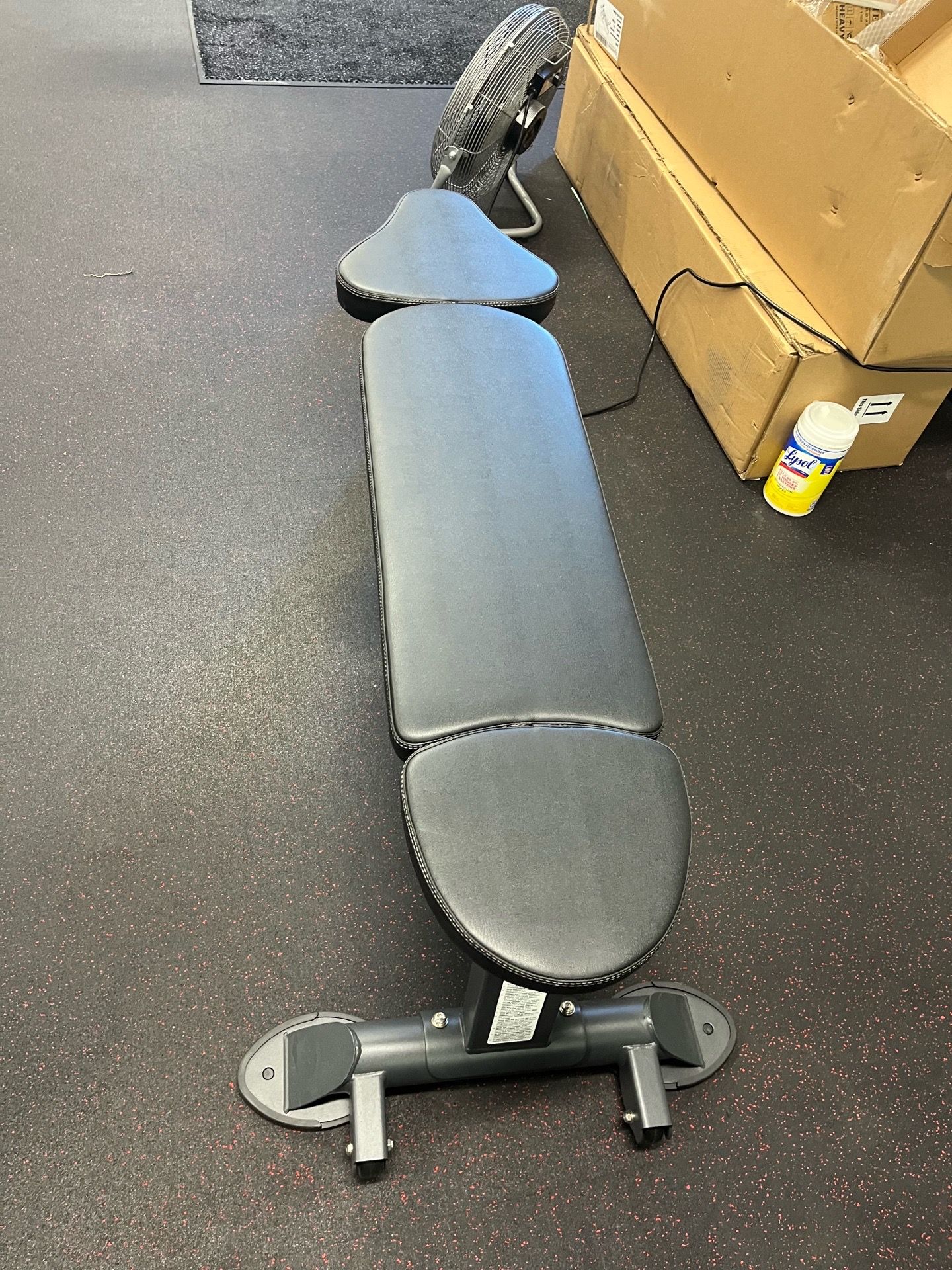 Bodykore commercial flat bench great condition