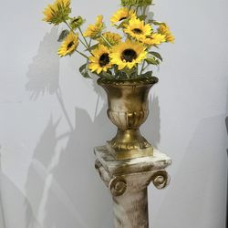 Tall Stone Vase – Elegant Decorative Floor Piece