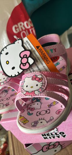 Hello Kitty Sandals 🩷🌸 Size 10 Toddler