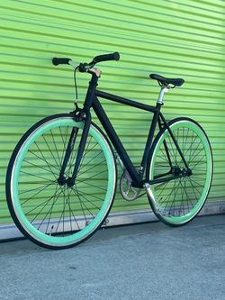Fixed bike 700 wheels