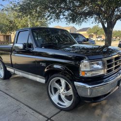 1996 F150   V8  Ford Single Cab