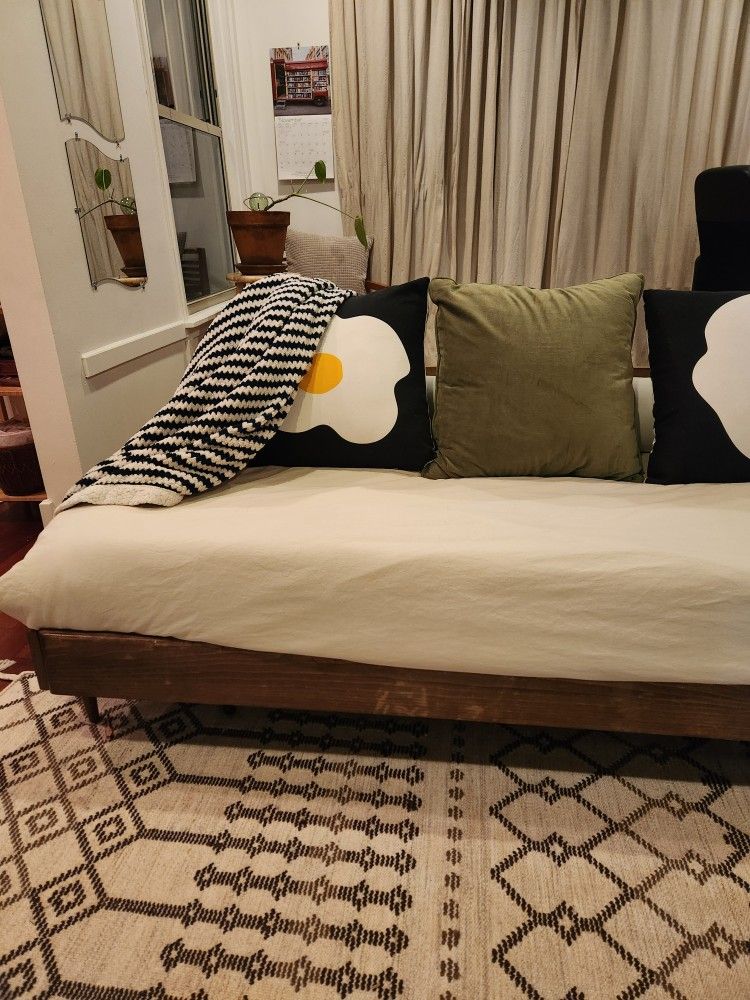 Vintage Mid-Century Modern Day Bed w/ Trundle (+ Mattress)