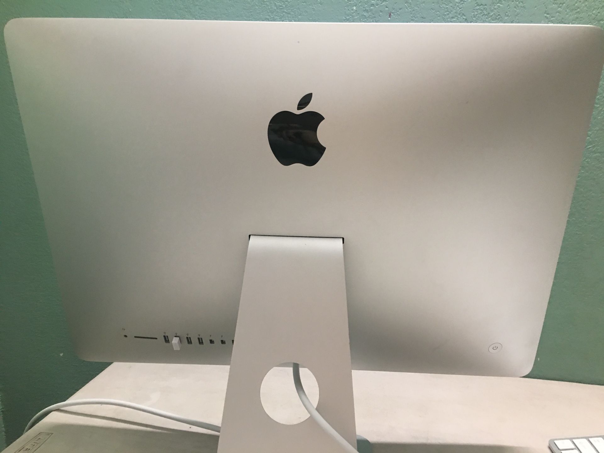 iMac 21.5 inch Mac OS Catalina Late 2012