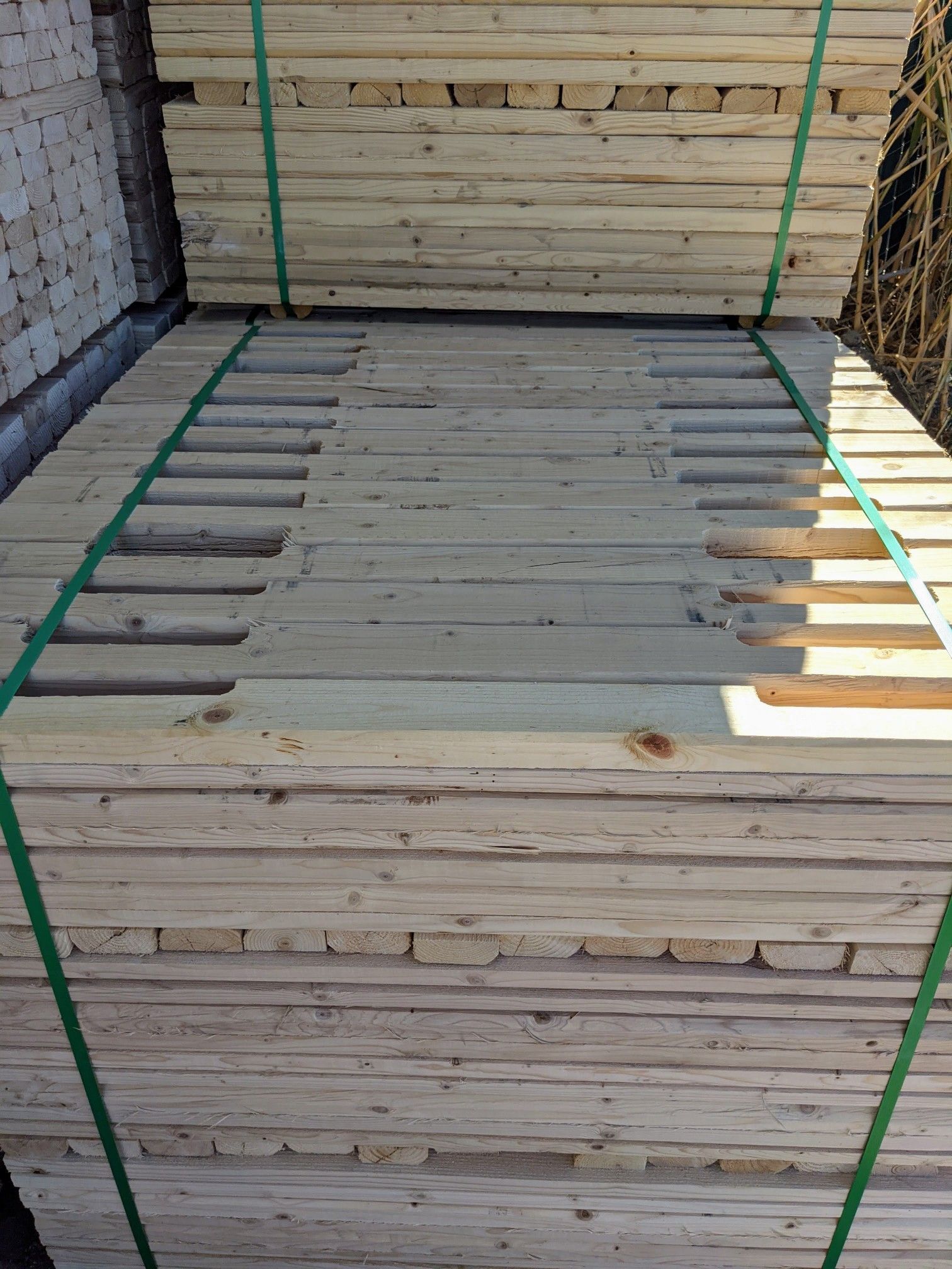2x4x48" Notched Pallet Stock WF