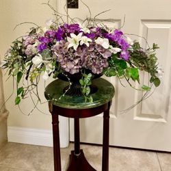 GORGEOUS  FLOWER ARRANGEMENT