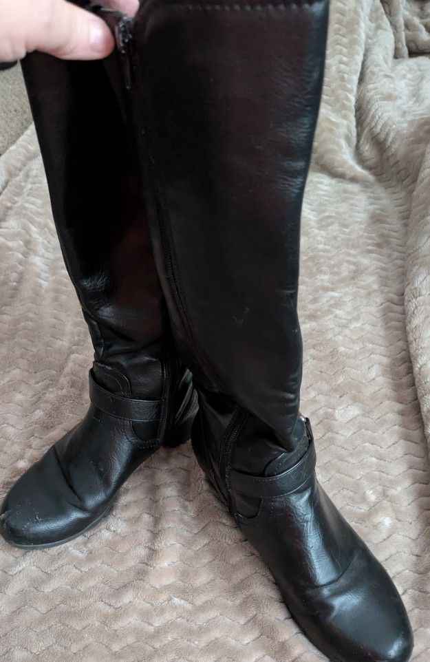 Black Boots, Size 8