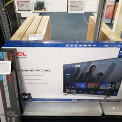 TCL - 50" Class 4 Series LED 4K UHD Smart Roku TV  Model:50S425   