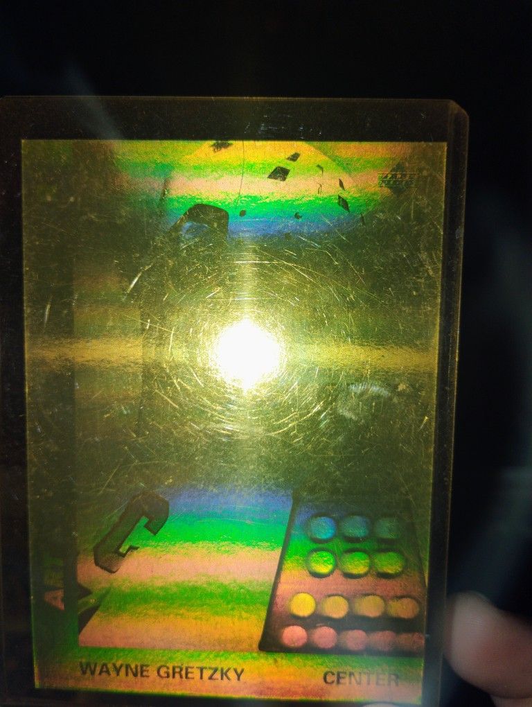 Holographic Cardv