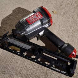 SENCO NAIL GUN