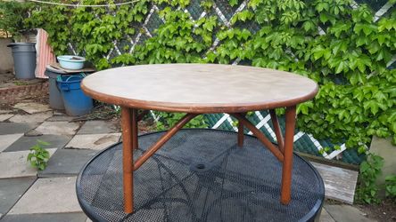 Bamboo Circular Table