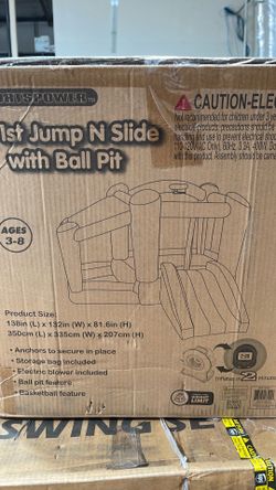 Kids bounce house