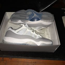  Jordan 11 Lows 