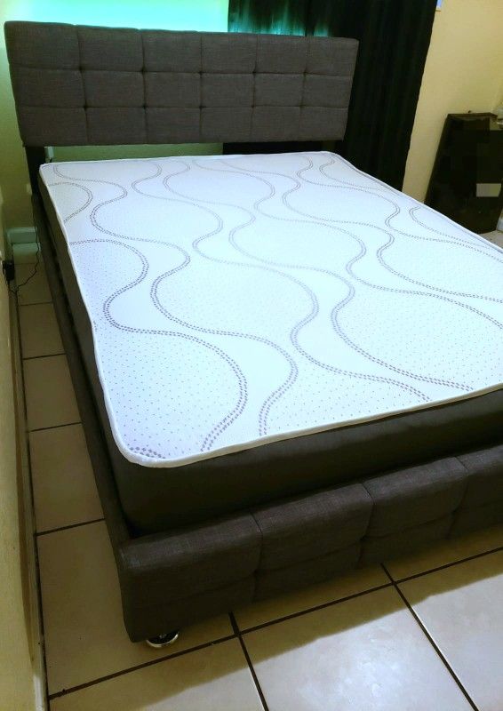 NEW QUEEN MATTRESS AND BOX SPRING 2PC bed frame not included on price