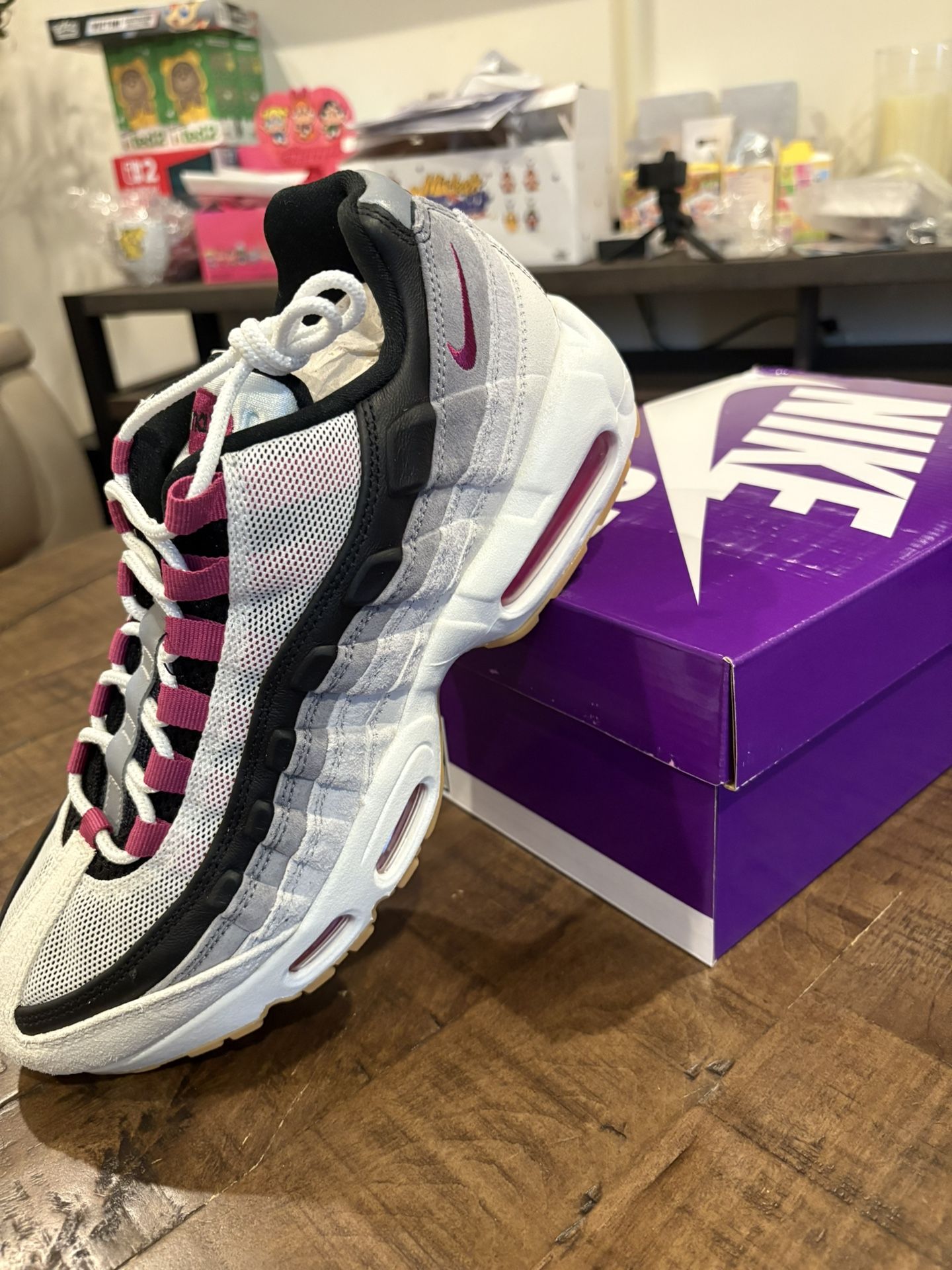 Size 10M Nike Air Max 95 SB Cactus Flower