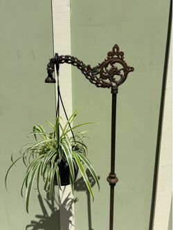 Plant stand  -sturdy antique lamp