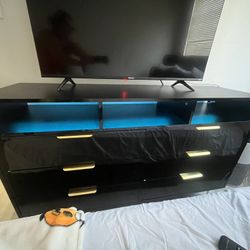 Black lED Dressers 