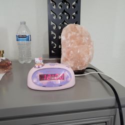 Hello Kitty ⏰️ And Lamp