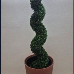 *** NEW LOW PRICE *** 45" Faux Boxwood Spiral in a 22" Sienna Resin Planter @ Lasting Creations