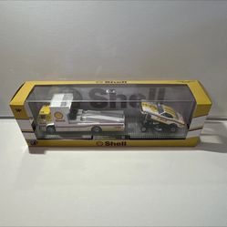 M2 Machines Shell Hauler set featuring a 1966 Dodge L600 COE truck and a 1971 Dodge Challenger