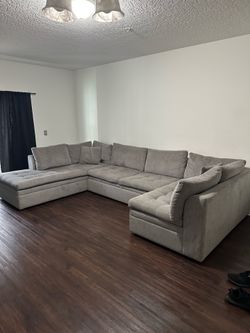 Ashley furniture Sectional w/ chaise and trundle!