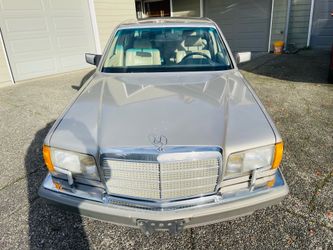 1990 Mercedes-Benz 300