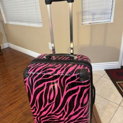 GO VACATIONS!!! PERFECT LUGGAGE 🧳 💖 Great Deal, Price & Size 