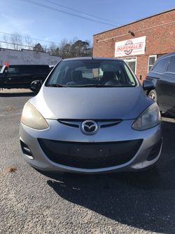 2013 Mazda 2 Hatchback 