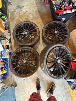 22” black Rims