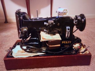 Pfaff 130 Vintage Sewing Machine with Case